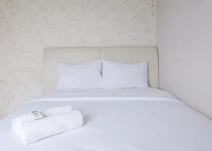Homey 2Br Apartment At The Edge Bandung By Travelio