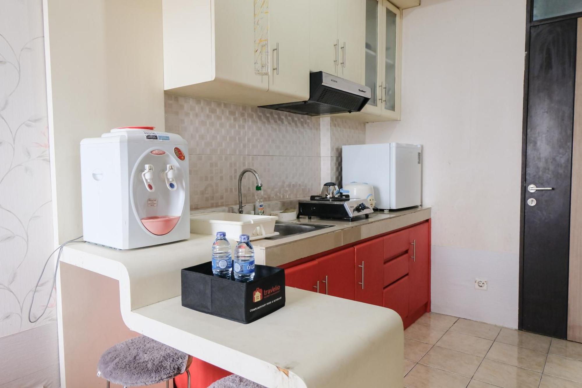 Homey 2br At The Edge By Travelio Apartemen *